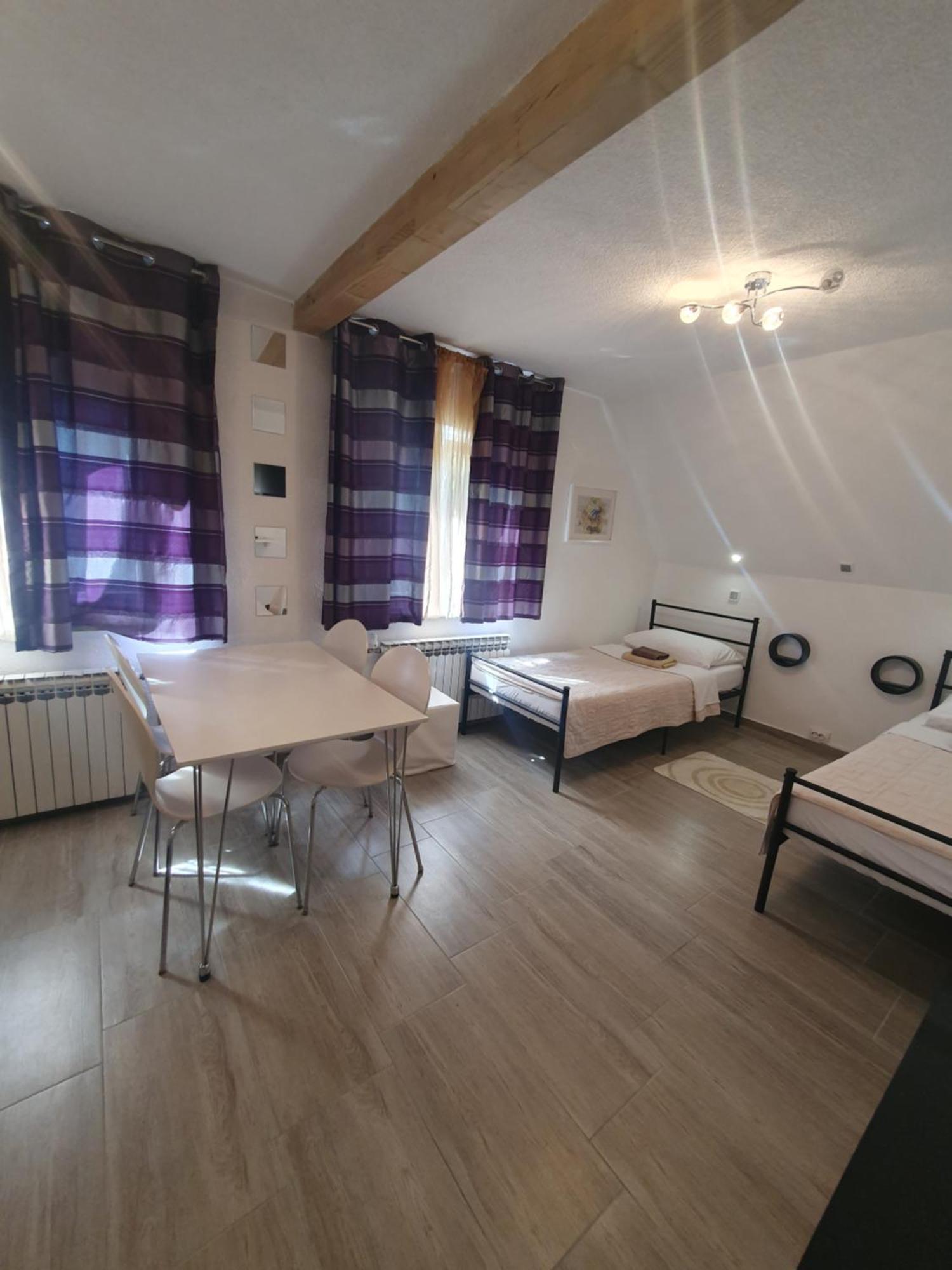 Guesthouse Nikola Plitvička Jezera الغرفة الصورة