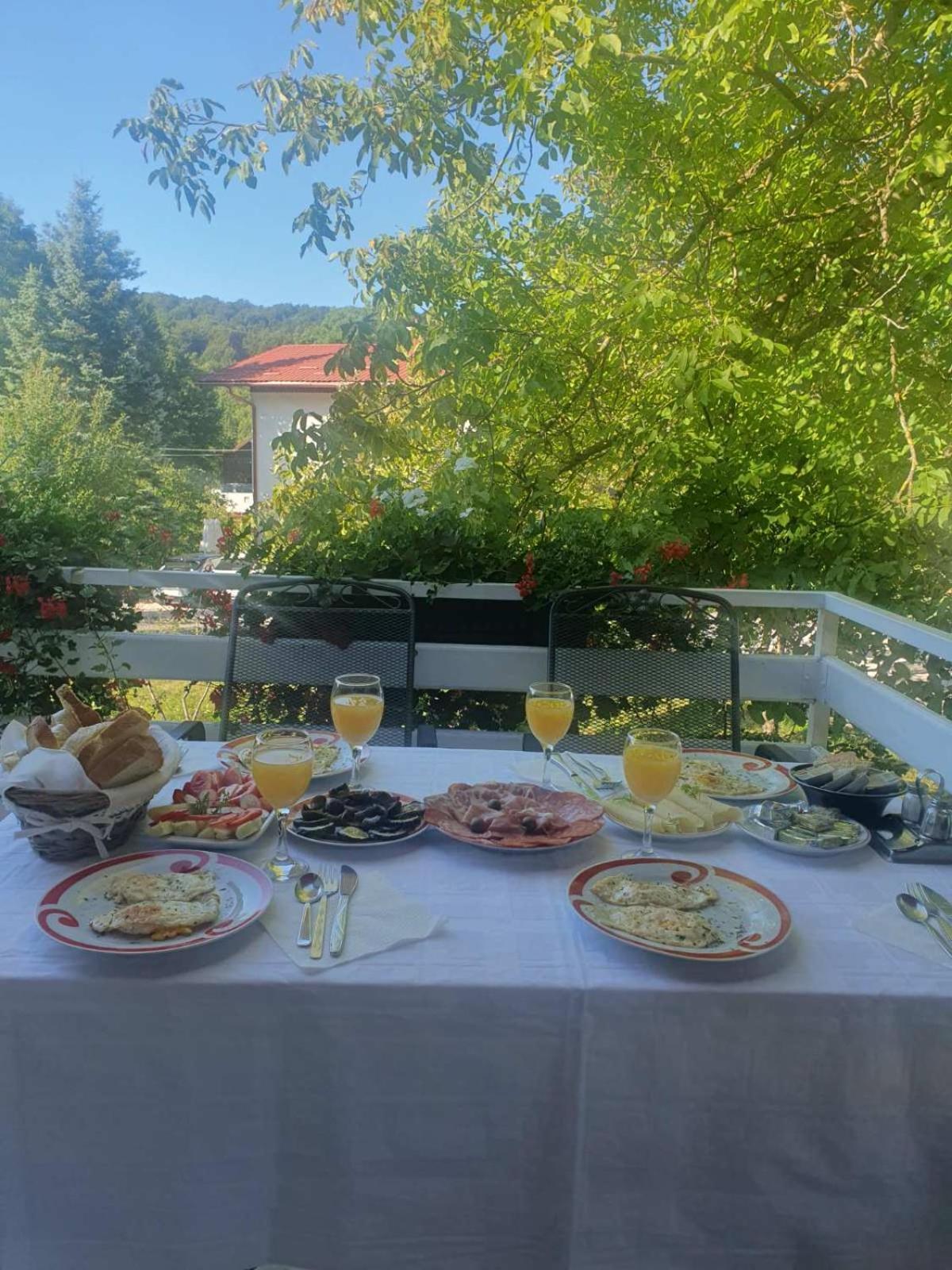 Guesthouse Nikola Plitvička Jezera المظهر الخارجي الصورة